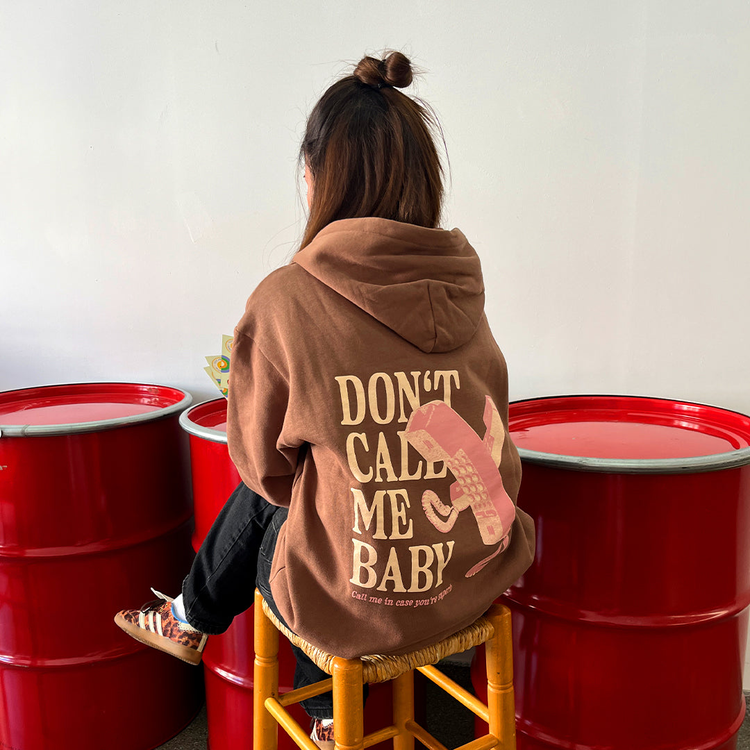Don't call me... Oversize Hoodie Marrón