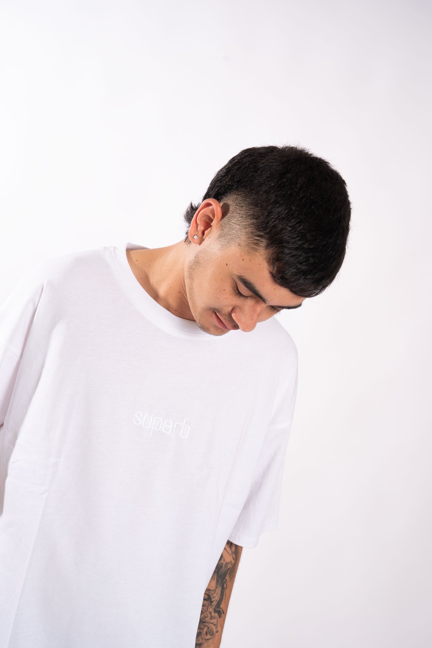 Camiseta Essential White