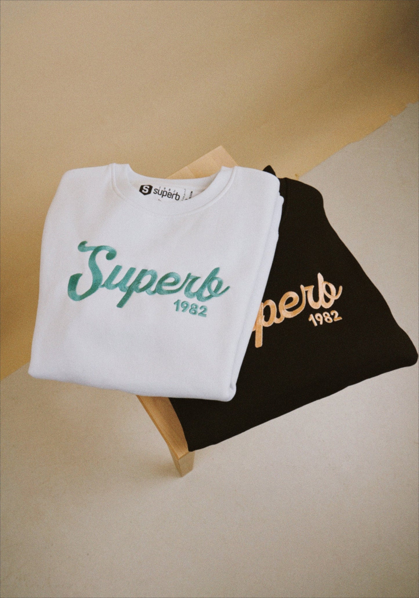New Vintage White Sweatshirt