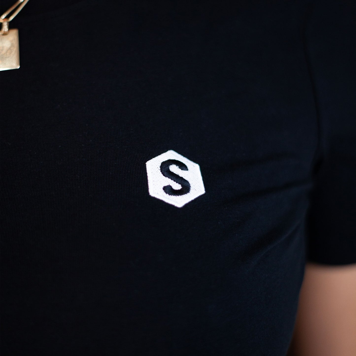 Camiseta Corta Basic Negra