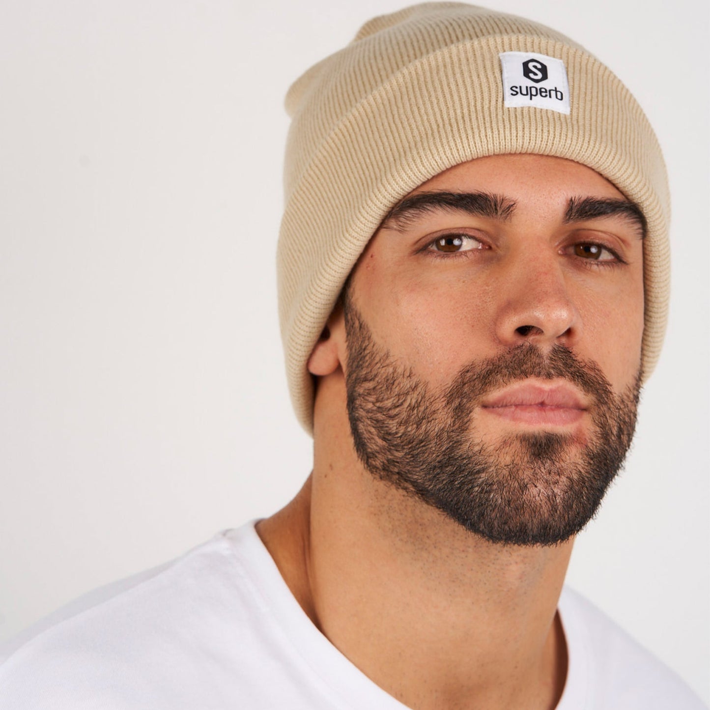 Gorro SuperbTag Crema