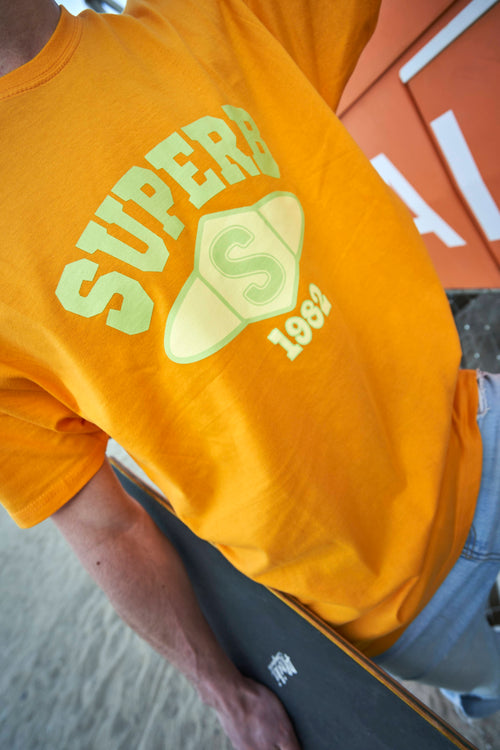 Camiseta University Melocotón