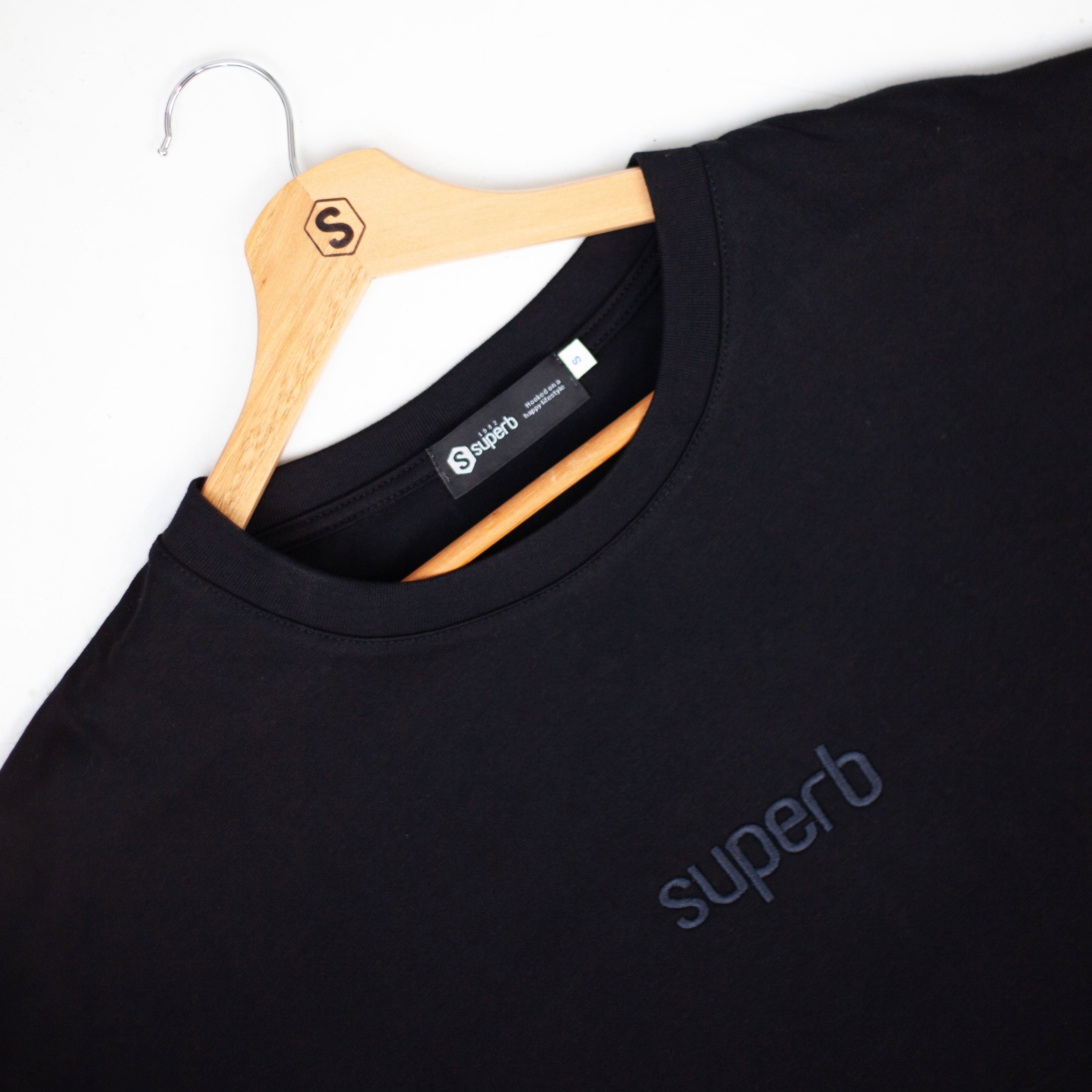 Essential Black T-shirt