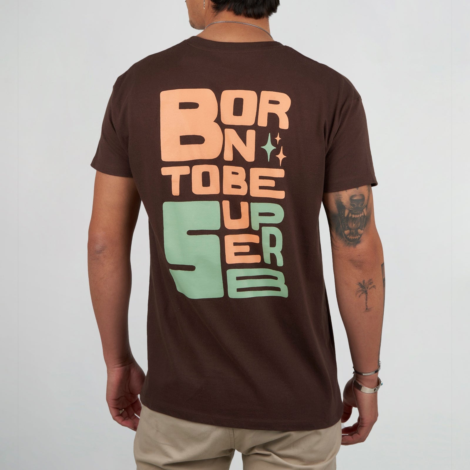 Camiseta Born To Be Superb Chocolate