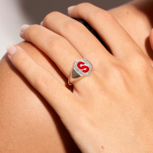 Anillo Plateado Hexagon rojo