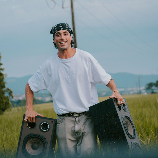 Camiseta Essential White