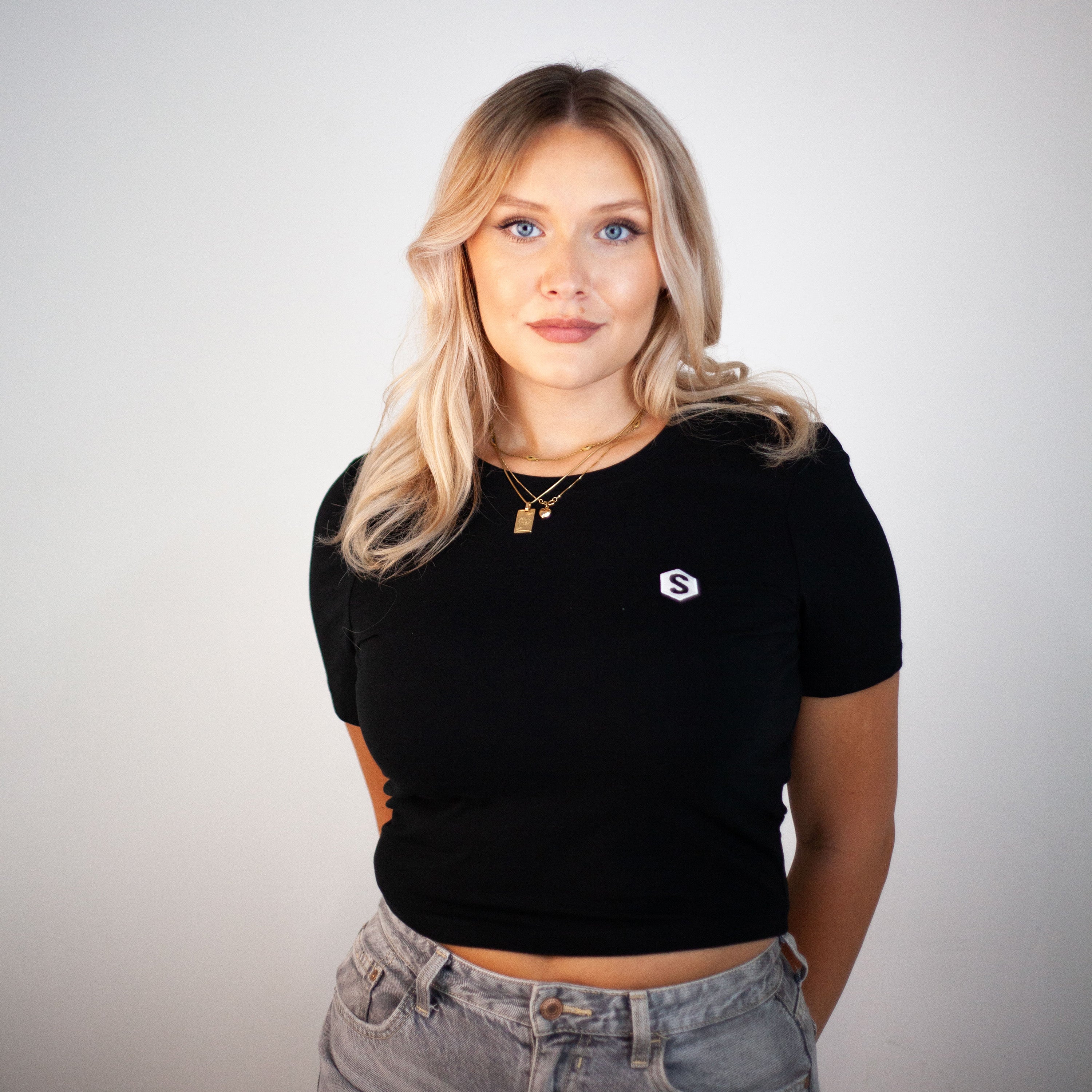 Black Basic Short T-Shirt
