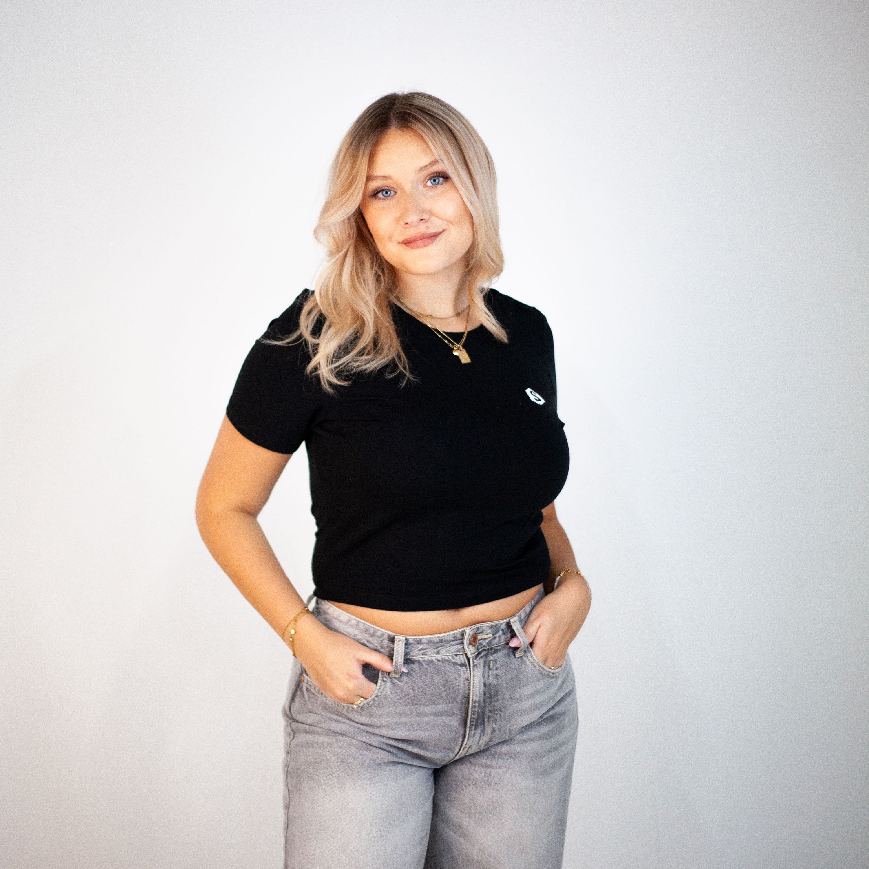 Black Basic Short T-Shirt