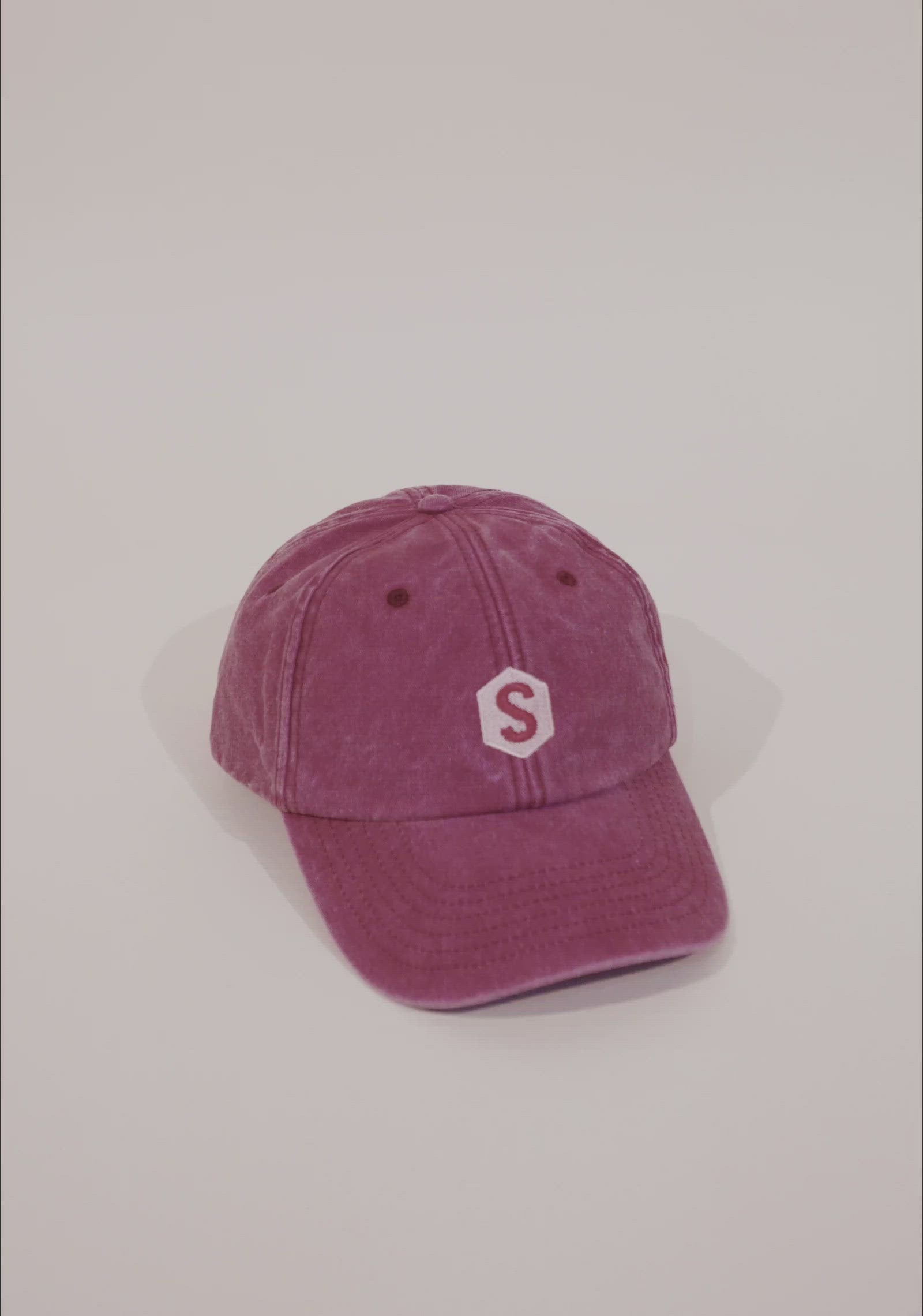 Superb Vintage Garnet Cap